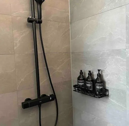 Ruhige Im Fabrikstil In Chemnitz (Saská Kamenice)