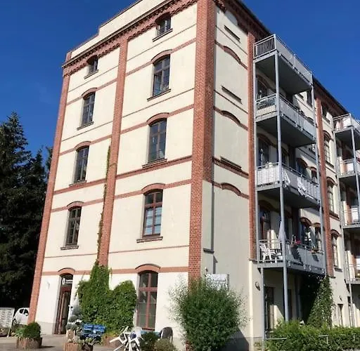 Ruhige Im Fabrikstil In Apartmán